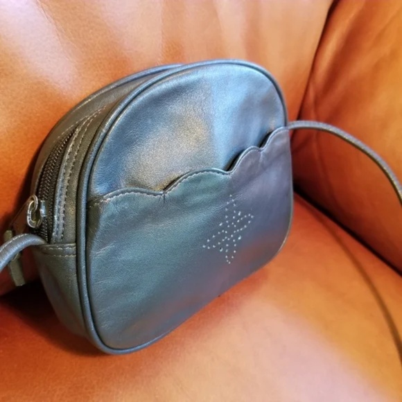 3/$25 Vintage 80s Shoulder Bag - Picture 9 of 11